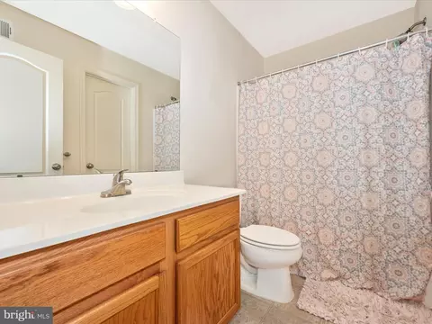 Bath - 1907 Culebra Ct, Frederick, MD 21702 photo 7 of 7