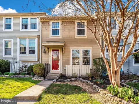 527 Ellrose Ct, Frederick, MD 21703