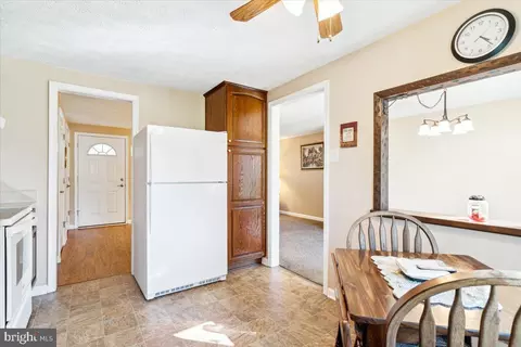 Kitchen - 7016 Willow Tree Dr S, Middletown, MD 21769 photo 3 of 3