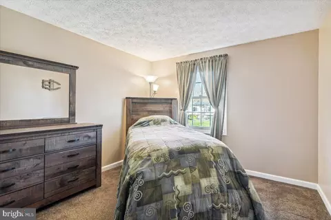 Bedroom - 7016 Willow Tree Dr S, Middletown, MD 21769 photo 4 of 8