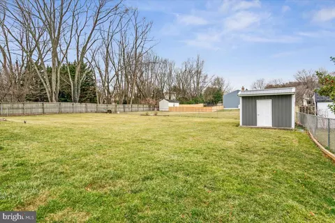 Exterior - 7016 Willow Tree Dr S, Middletown, MD 21769 photo 13 of 14