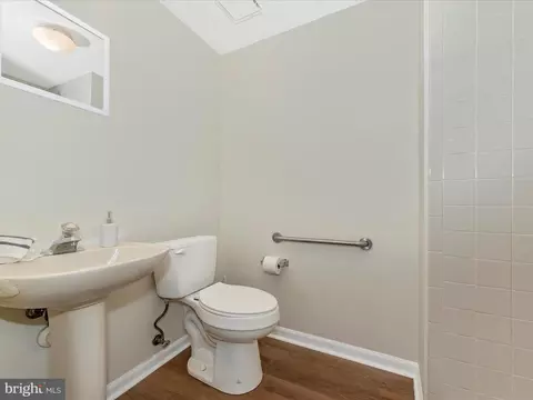 Bath - 609 Himes Ave #103, Frederick, MD 21703 photo 1 of 4