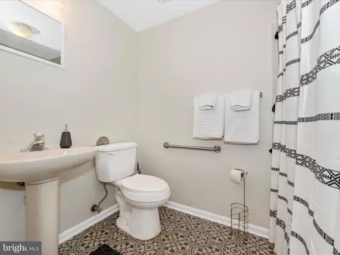 Bath - 609 Himes Ave #103, Frederick, MD 21703 photo 3 of 4