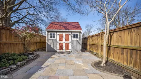 Exterior - 221 Washington St, Frederick, MD 21701 photo 12 of 16