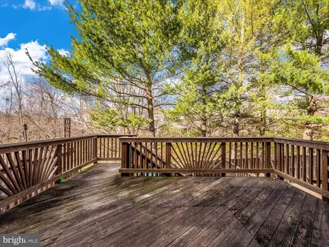Exterior - 9522 Bellhaven Ct, Frederick, MD 21701 photo 7 of 16