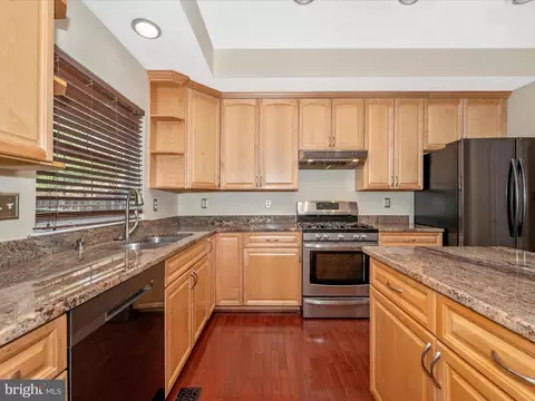 Kitchen - 9522 Bellhaven Ct, Frederick, MD 21701 photo 6 of 9