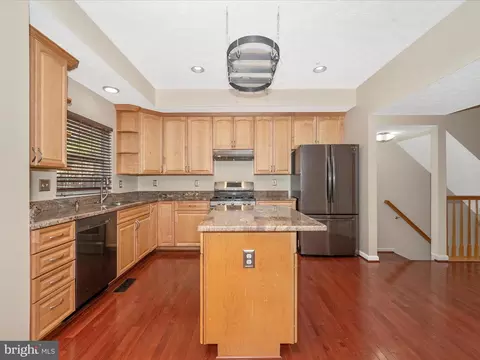 Kitchen - 9522 Bellhaven Ct, Frederick, MD 21701 photo 5 of 9