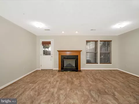 Living - 9522 Bellhaven Ct, Frederick, MD 21701 photo 9 of 9