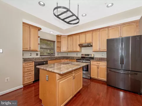Kitchen - 9522 Bellhaven Ct, Frederick, MD 21701 photo 4 of 9