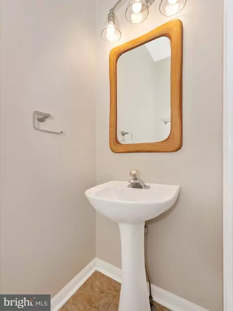 Bath - 9522 Bellhaven Ct, Frederick, MD 21701 photo 1 of 6