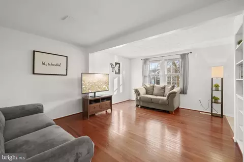 Living - 239 Canfield Ter, Frederick, MD 21702 photo 4 of 4