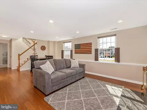 Living - 97 Vicksburg Ct, Frederick, MD 21702 photo 6 of 7
