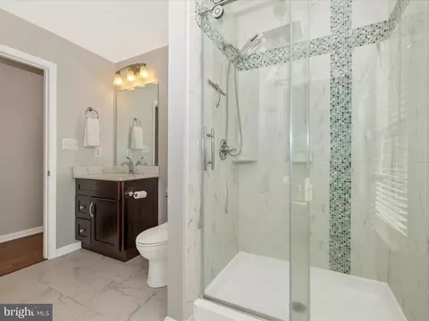 Bath - 97 Vicksburg Ct, Frederick, MD 21702 photo 3 of 5