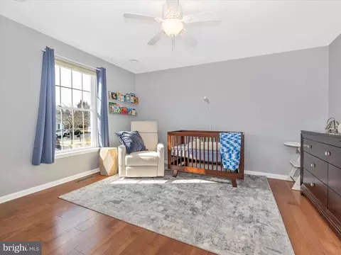 Living - 97 Vicksburg Ct, Frederick, MD 21702 photo 4 of 7