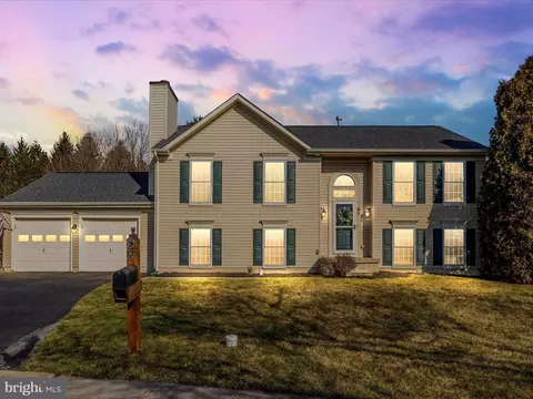 Exterior - 97 Vicksburg Ct, Frederick, MD 21702 photo 2 of 25