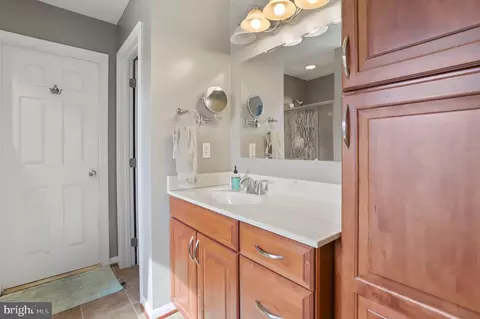 Bath - 12031 Renner Rd, Keymar, MD 21757 photo 2 of 4