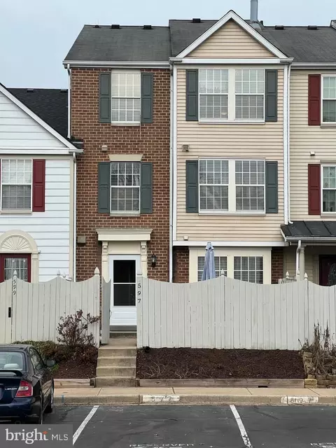 597 Boysenberry Ln, Frederick, MD 21703