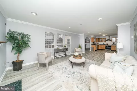 Living - 5051 Croydon Ct, Frederick, MD 21703 photo 7 of 8