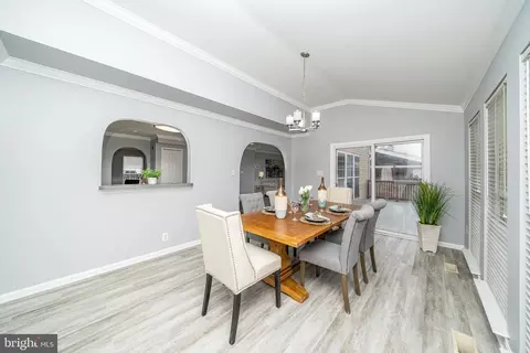 Dining - 5051 Croydon Ct, Frederick, MD 21703 photo 3 of 4