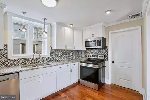 Kitchen - 13 E St, Brunswick, MD 21716 photo 3 of 3
