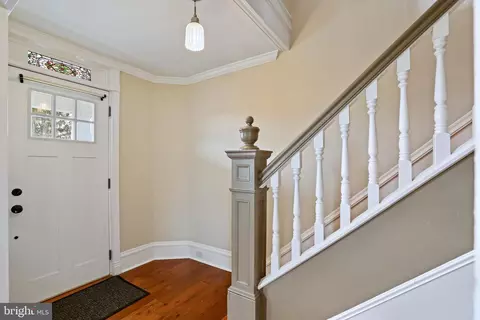 Entry Way - 13 E St, Brunswick, MD 21716 photo 1 of 3
