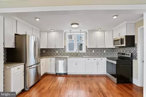 Kitchen - 13 E St, Brunswick, MD 21716 photo 2 of 3