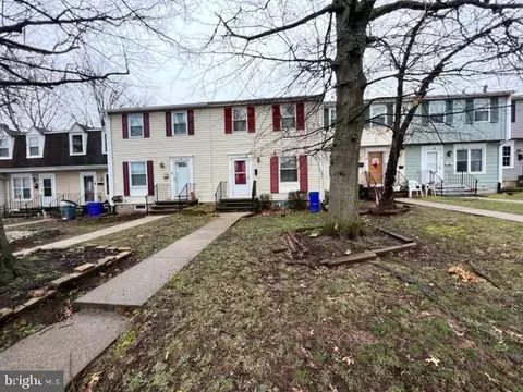 Exterior - 41 N Pendleton Ct #14E, Frederick, MD 21703 photo 5 of 5