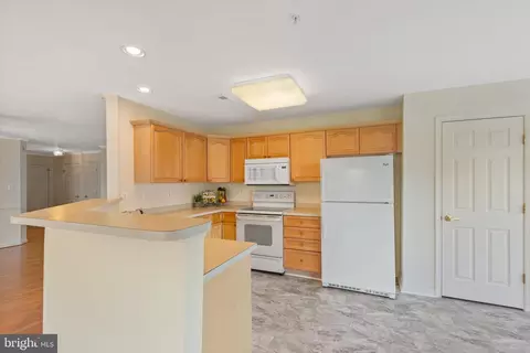 Kitchen - 593 Cawley Dr #3 1D, Frederick, MD 21703 photo 2 of 2