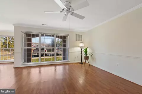Living - 593 Cawley Dr #3 1D, Frederick, MD 21703 photo 2 of 8