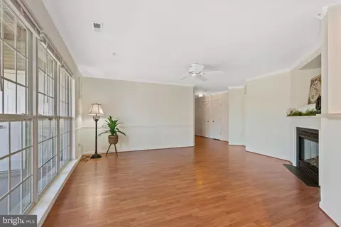 Living - 593 Cawley Dr #3 1D, Frederick, MD 21703 photo 4 of 8