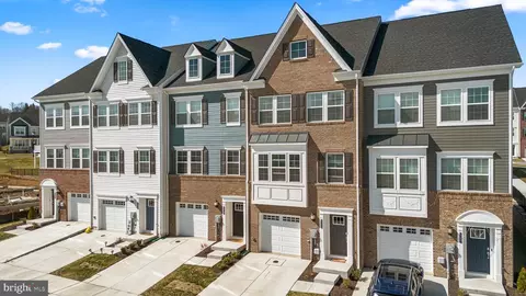 Exterior - 1319 Arvon Trl, Frederick, MD 21702 photo 3 of 7