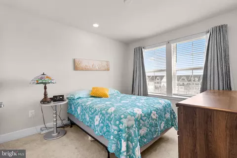 Bedroom - 1319 Arvon Trl, Frederick, MD 21702 photo 5 of 9
