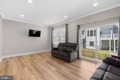 Living - 1319 Arvon Trl, Frederick, MD 21702 photo 1 of 4