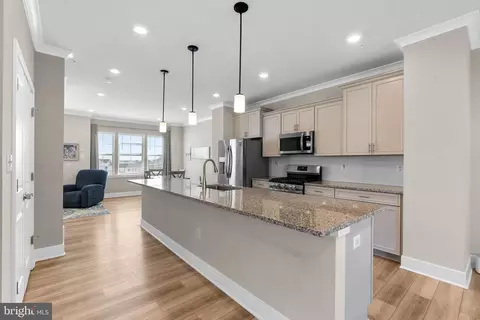 Kitchen - 1319 Arvon Trl, Frederick, MD 21702 photo 1 of 6