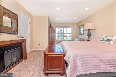 Bedroom - 2490 Lakeside Dr, Frederick, MD 21702 photo 1 of 4