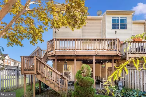 Exterior - 2490 Lakeside Dr, Frederick, MD 21702 photo 3 of 6