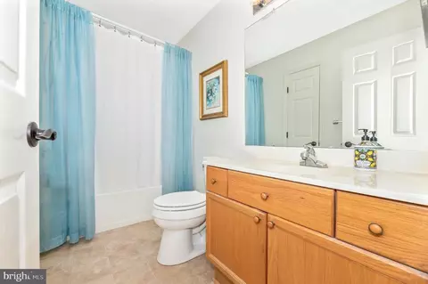 Bath - 2490 Lakeside Dr, Frederick, MD 21702 photo 3 of 3