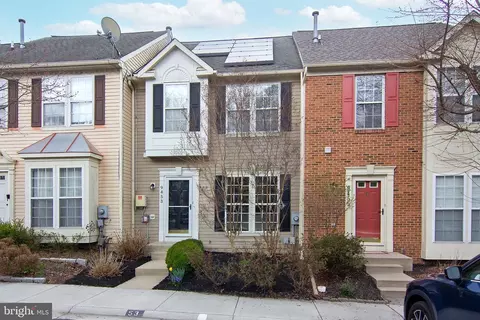9453 Birchwood Ln, Frederick, MD 21701