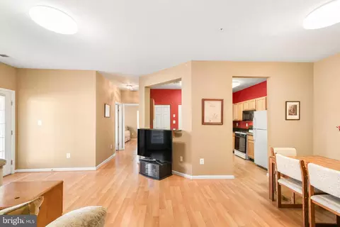 Living - 6340 Springwater Ter #1300C, Frederick, MD 21701 photo 7 of 7