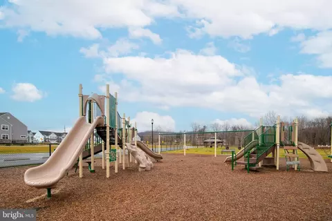 View/Area - 1715 Trotter St, Frederick, MD 21702 photo 2 of 3
