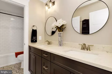 Bath - 1715 Trotter St, Frederick, MD 21702 photo 6 of 7
