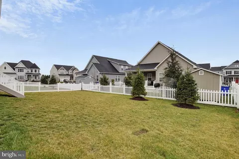 Exterior - 1715 Trotter St, Frederick, MD 21702 photo 4 of 12