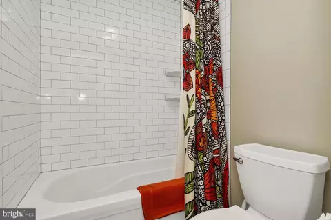 Bath - 1715 Trotter St, Frederick, MD 21702 photo 7 of 7