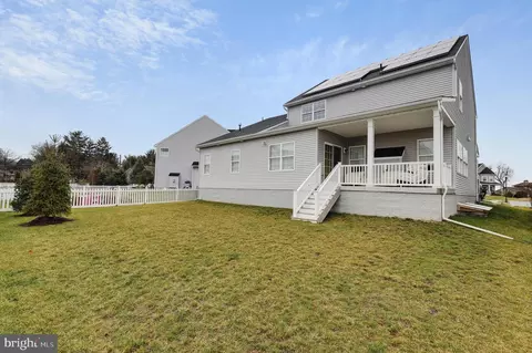 Exterior - 1715 Trotter St, Frederick, MD 21702 photo 6 of 12