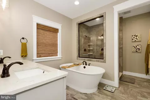 Bath - 1715 Trotter St, Frederick, MD 21702 photo 2 of 7