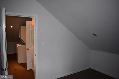 Entry Way - 6726 Jefferson Blvd, Frederick, MD 21703 photo 9 of 17