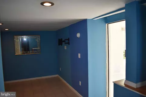 Entry Way - 6726 Jefferson Blvd, Frederick, MD 21703 photo 15 of 17