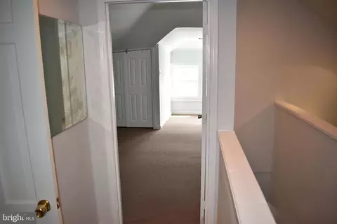 Entry Way - 6726 Jefferson Blvd, Frederick, MD 21703 photo 7 of 17