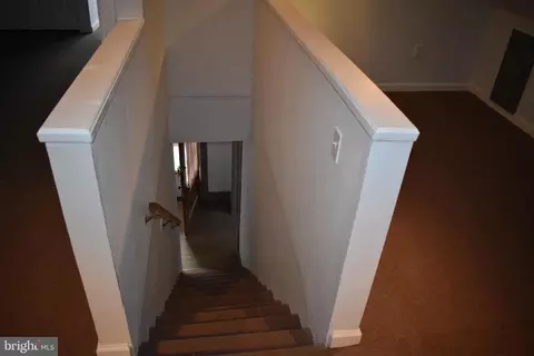 Entry Way - 6726 Jefferson Blvd, Frederick, MD 21703 photo 6 of 17