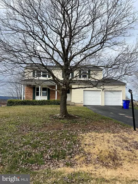 8210 Buchanan Dr, Walkersville, MD 21793